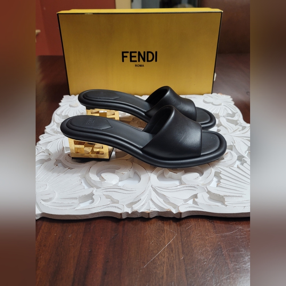 Fendi Nappa Baguette Slide Size 38.5